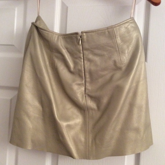 GOLD MINI GENUINE LEATHER SKIRT,3/4 - Picture 3 of 8